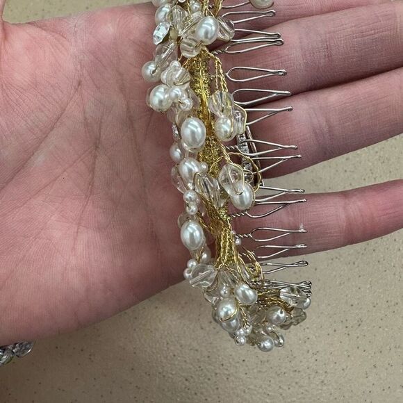 Giselle Bridals Women’s Clear and Solid White Multi Sizes Two Tone Bridal Headba - Picture 5 of 6